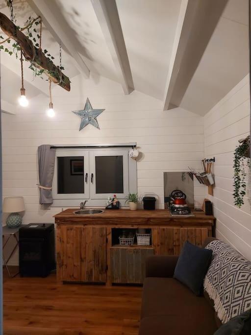 Seafield Cabin Tromora West Exterior photo